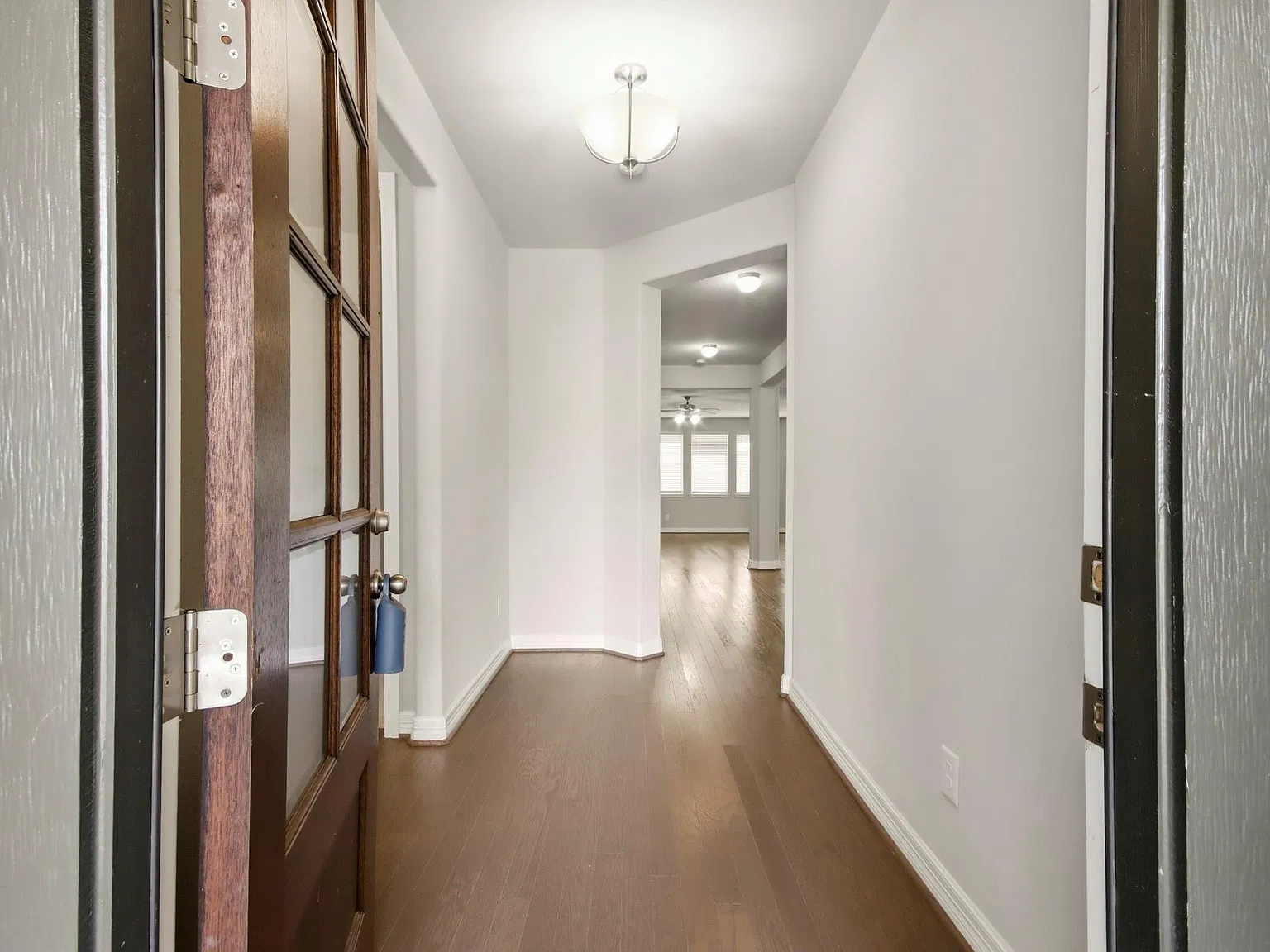 4 bed, 3.0 bath, 2147 sqft, $2,800 — Photo 3