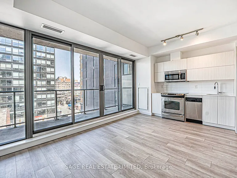 32 Camden St #607 — Photo 6