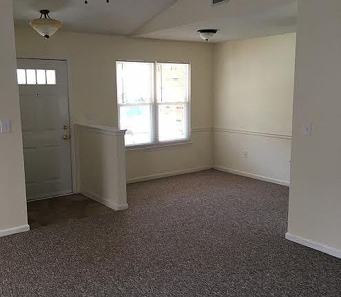 4th image of 1912 Stanhope Ct