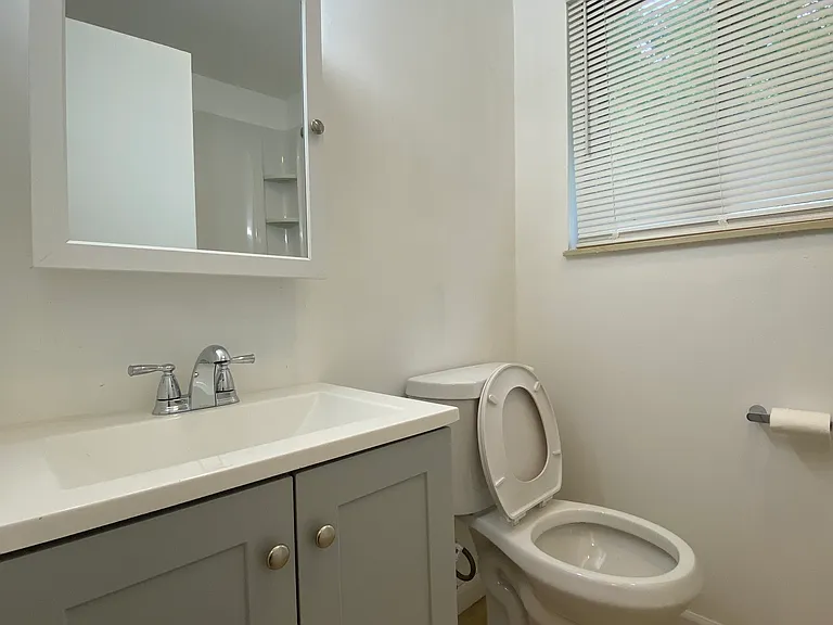 113 Royce Cir #113 — Photo 8