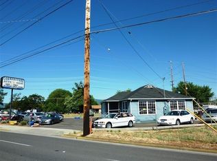 710 W McAndrews Rd, Medford, OR 97501