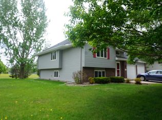 11919 91st Ave N, Maple Grove, MN 55369