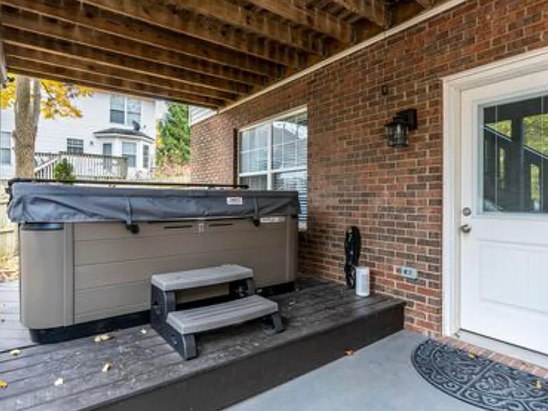 2549 Buck Ln — Photo 23