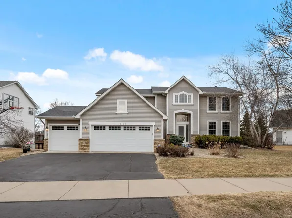 18040 46th Ave N, Plymouth, MN 55446