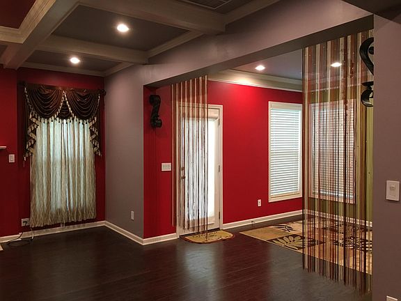 Living Room, Break Fast Room