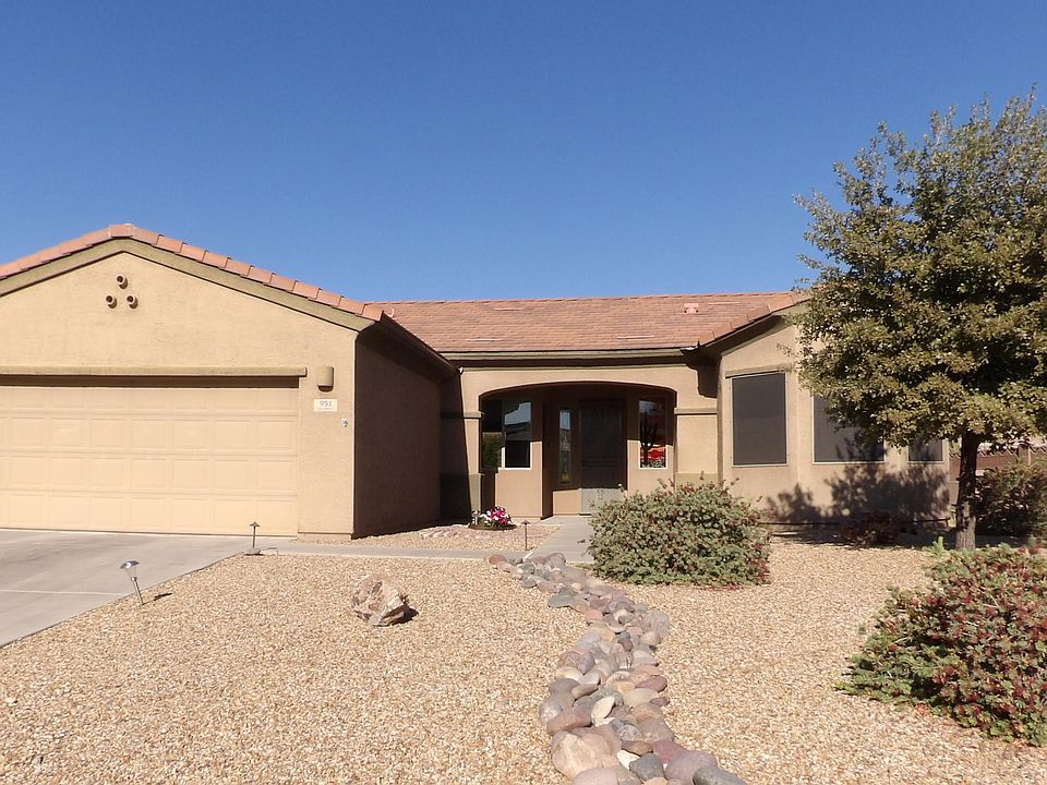 1st image of 951 W Tenniel Dr