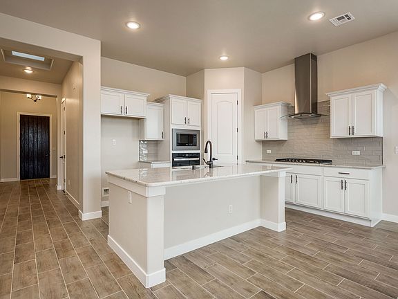 3rd image of 3798 Nightingale Ave