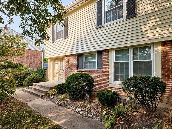 3rd image of 820 Coalport Dr #58