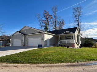 1516 W Addison Way, Muskegon, MI 49445