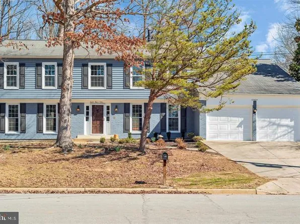 12404 Surrey Circle Dr, Fort Washington, MD 20744