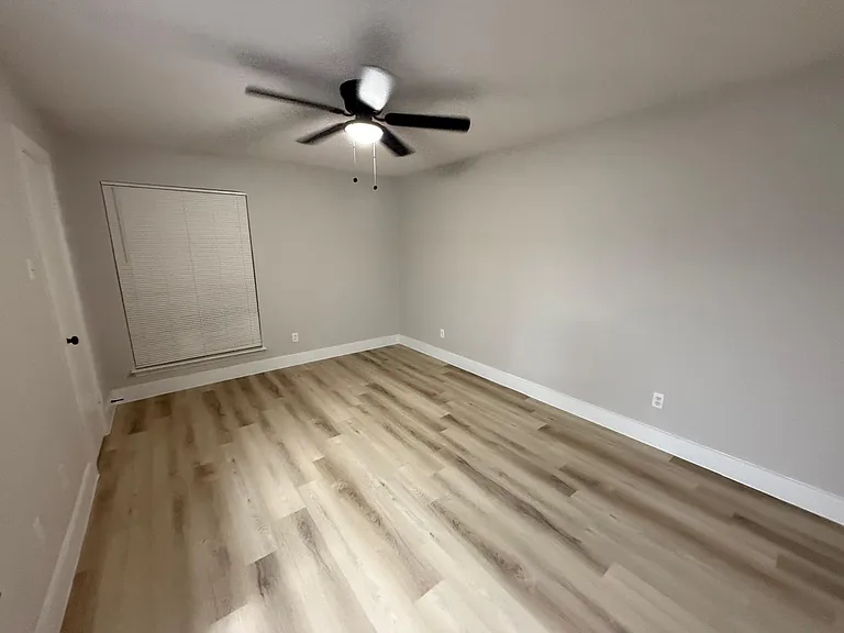 7107 Holly Hill Dr #102 — Photo 19