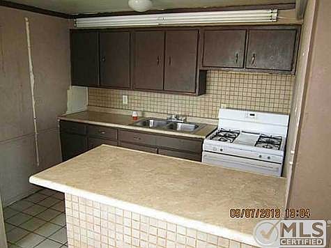 3rd image of 4101 Sunrise Ave
