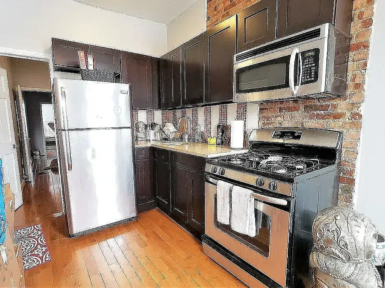 217 Hull St #2B — Photo 3