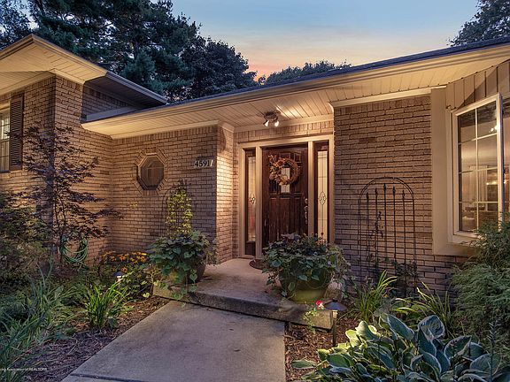 4th image of 4591 Nakoma Dr
