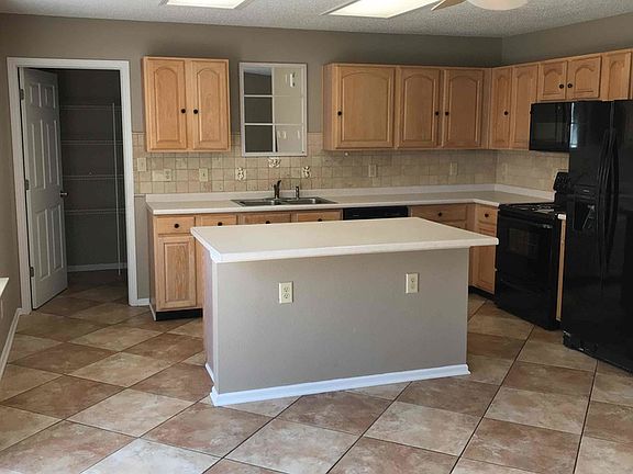 4th image of 1263 Clove Ct