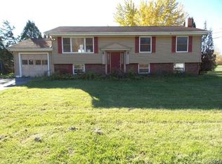 8167 Creekview Dr, Bridgeport, NY 13030