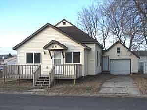 1st image of 118 E Colfax St