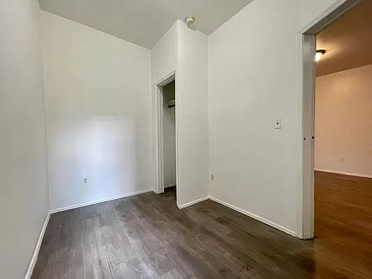 3rd image of 220 W 149th St #23