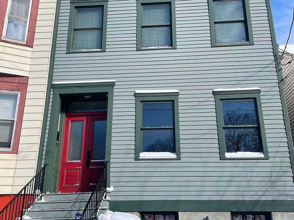 225 Park Ave.
