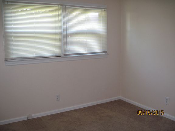 5th image of 206 Woodlawn Dr