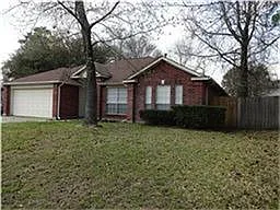 4 bed, 2.0 bath, 1838 sqft, $1,900 — Photo 1