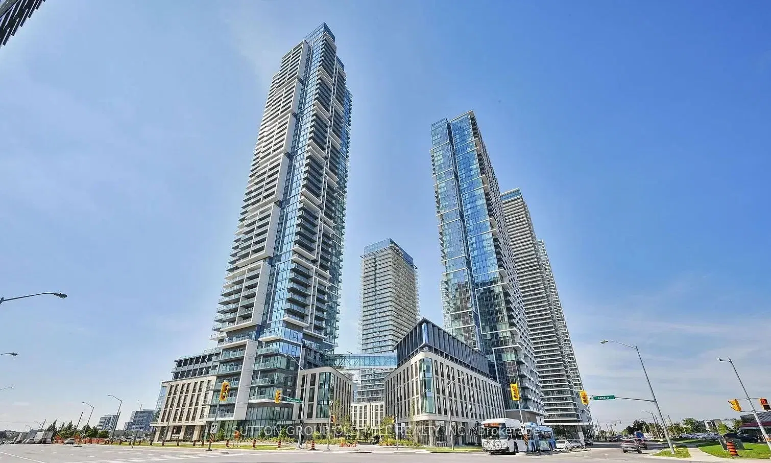 2 bed, $2,400 — Photo 1