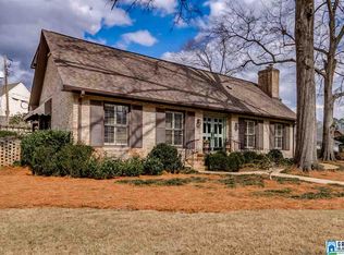 19 Crestview Cir, Birmingham, AL 35213