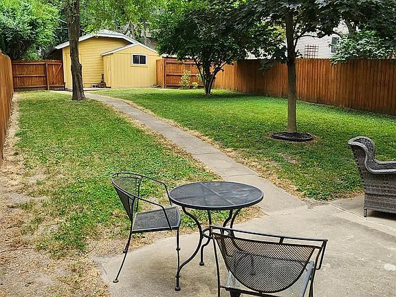 3rd image of 411 Lingle Ave