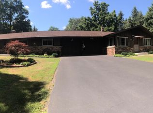 N7262 Clover Ln, Sheboygan, WI 53083