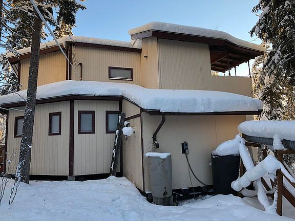 4th image of 575 Auburn Dr