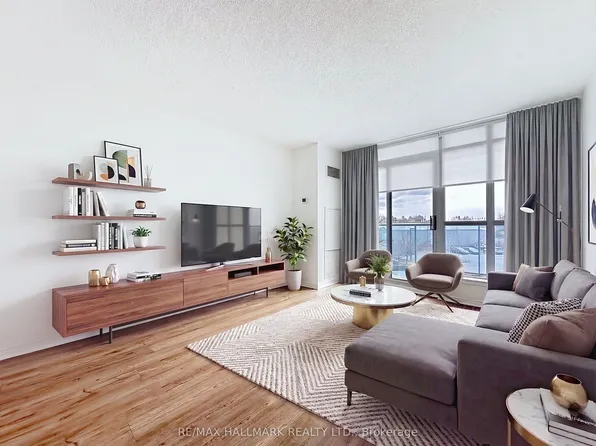 340 Watson St W #208, Whitby, ON L1N 9G1