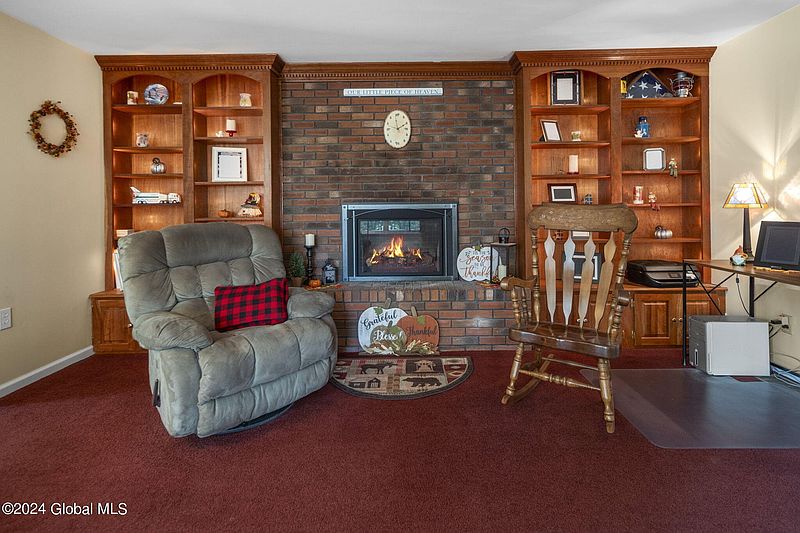 5th image of 271 Mudge Road