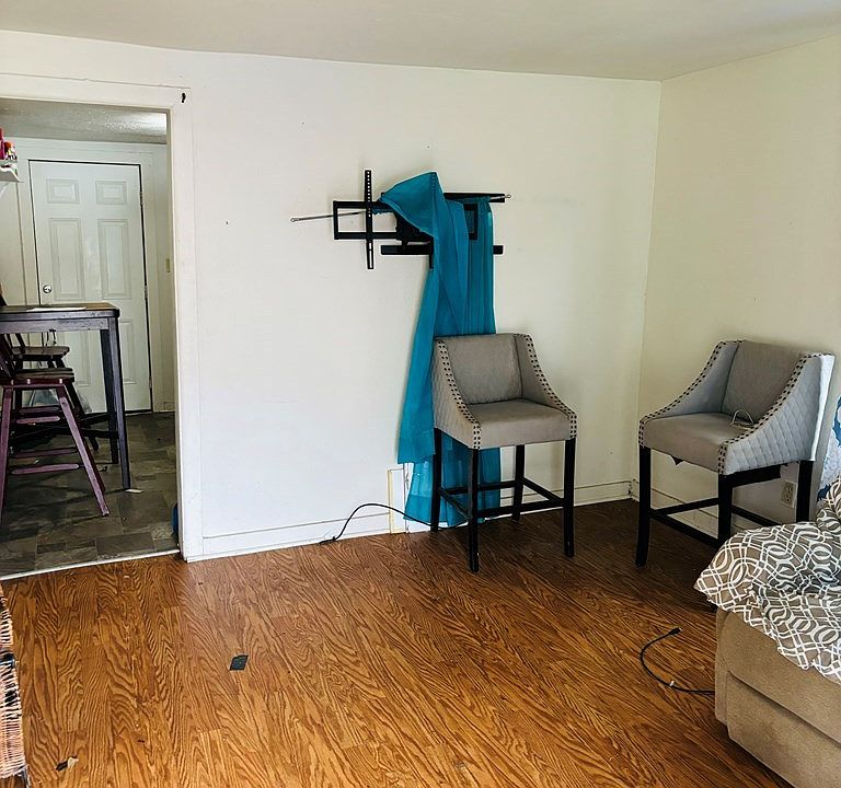 2nd image of 307 Dorrance St