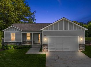 7268 Elizabeth Lake Rd, Waterford, MI 48327