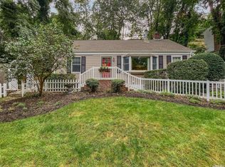 183 Mill Dam Rd, Centerport, NY 11721