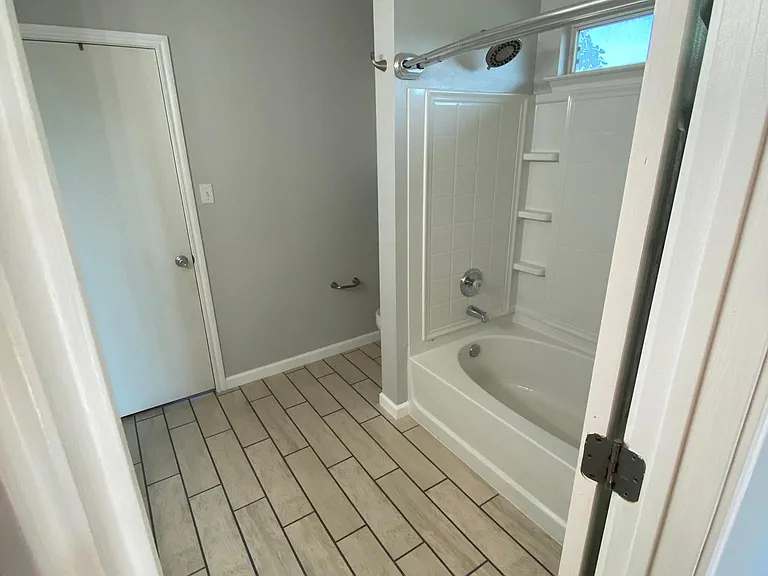 213 Remington Run — Photo 37