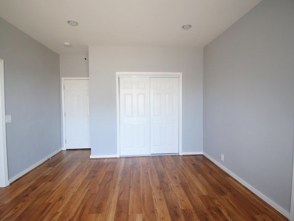 4th image of 3106 James M Wood Blvd APT 306