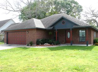 1206 E 7th St, Sweeny, TX 77480