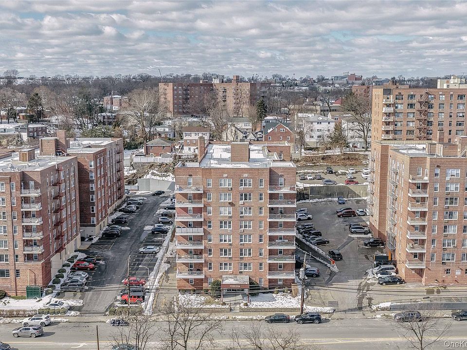 1st image of 345 Bronx River Road #4D
