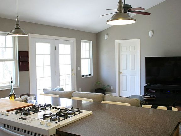 5th image of 53 Briarwood Dr