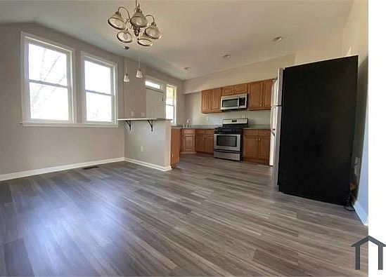 1st image of 534 Beaumont Ave #0