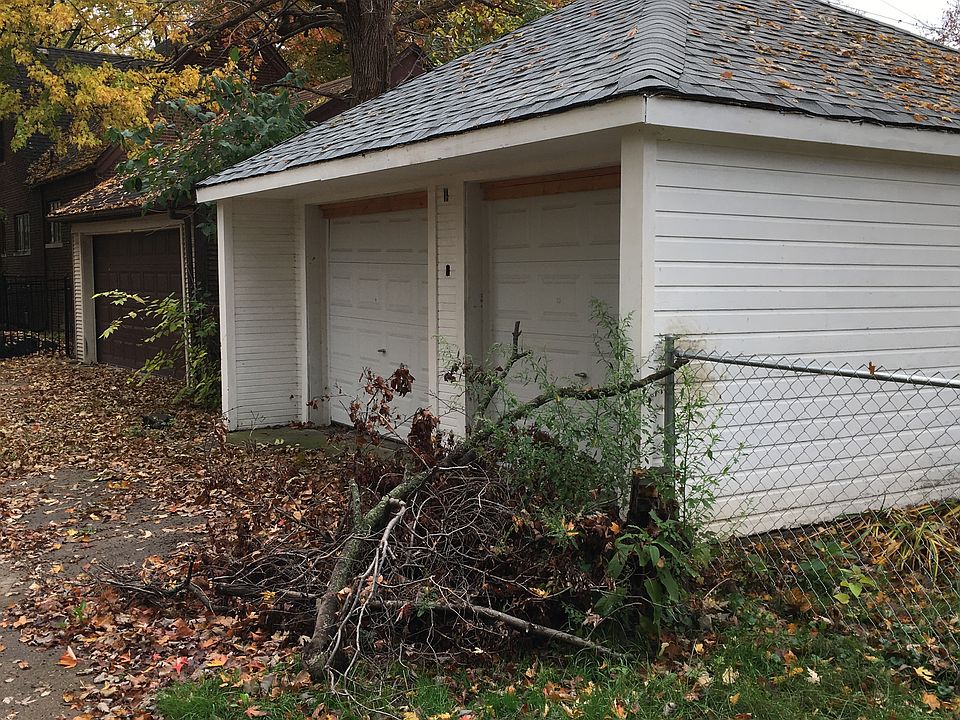 2nd image of 14646 Artesian St