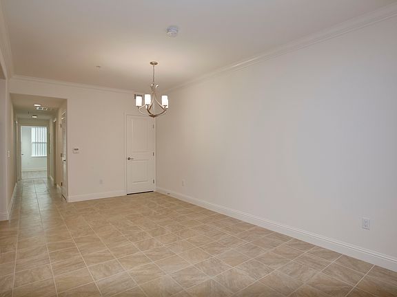 4th image of 2585 El Camino Real APT 312