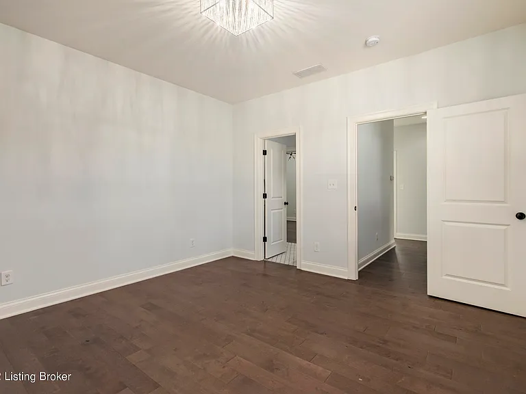 9409 Civic Way — Photo 24