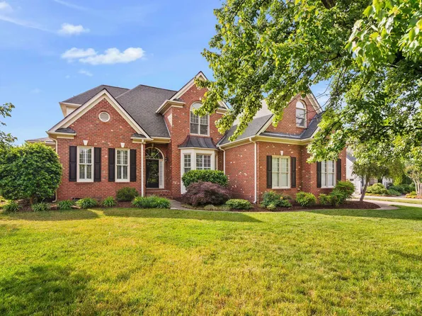 801 Preston Village Way, Cary, NC 27519