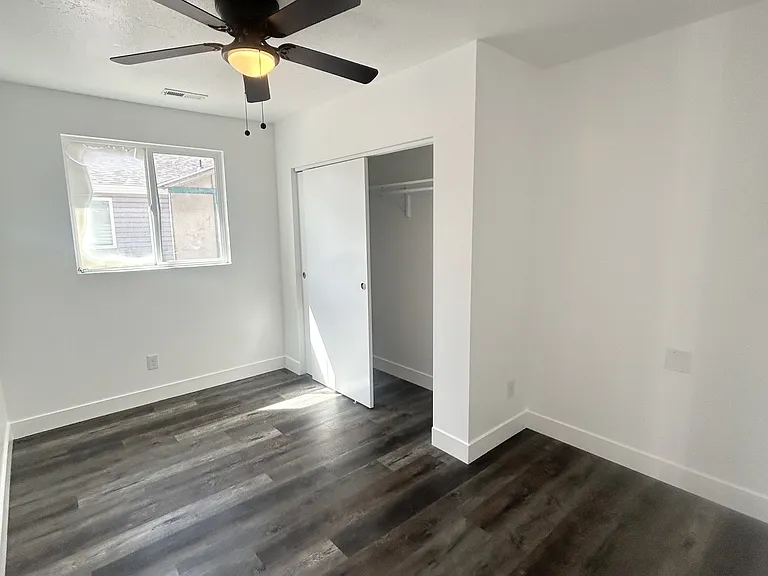 1719 E Fort Union Blvd — Photo 7