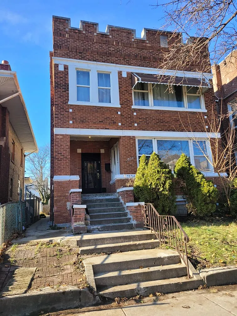 2 bed, 1400 sqft, $1,450 — Photo 1