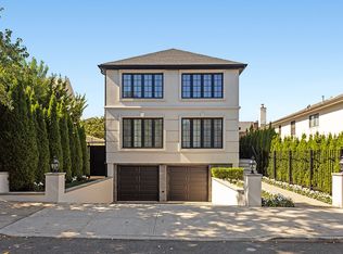 8008 Harbor View Ter, Brooklyn, NY 11209