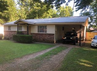 81 W Old Depot Rd, Farmington, AR 72730