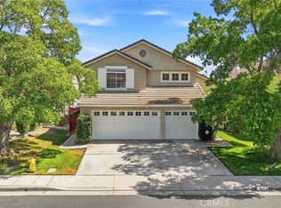 637 Avondale Dr, Corona, CA 92879